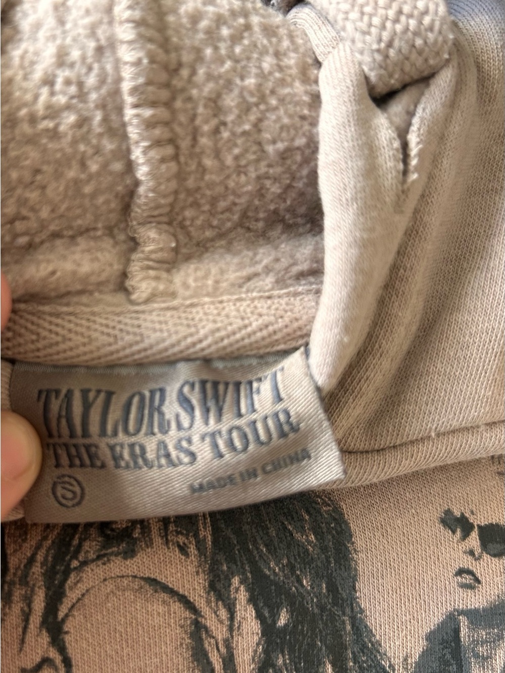 Taylor Swift Official Eras Tour Hoodie w/Photo Collage, EUC - Picture 11 of 12